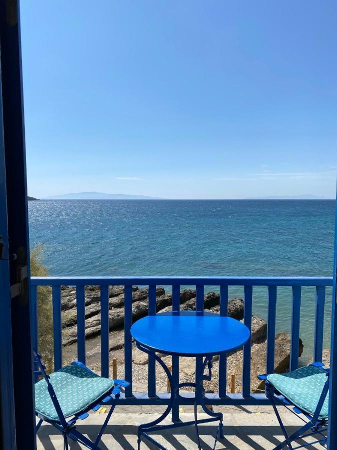 Вилла Cavos Studio By The Sea Дриос Экстерьер фото